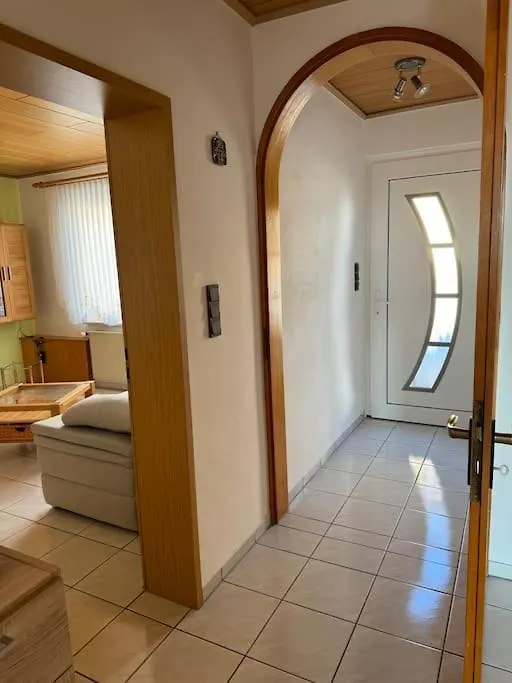 Apartment 3 Zimmerwohnung Mit 2 Schlafzimmer Balkon Kueche Tv Wlan Langenzenn Deutschland